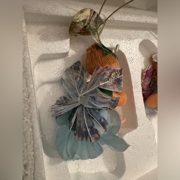 Ashton Drake heirloom ornaments, the enchanted garden series. Set of 3 no box. - Picture 2 of 5